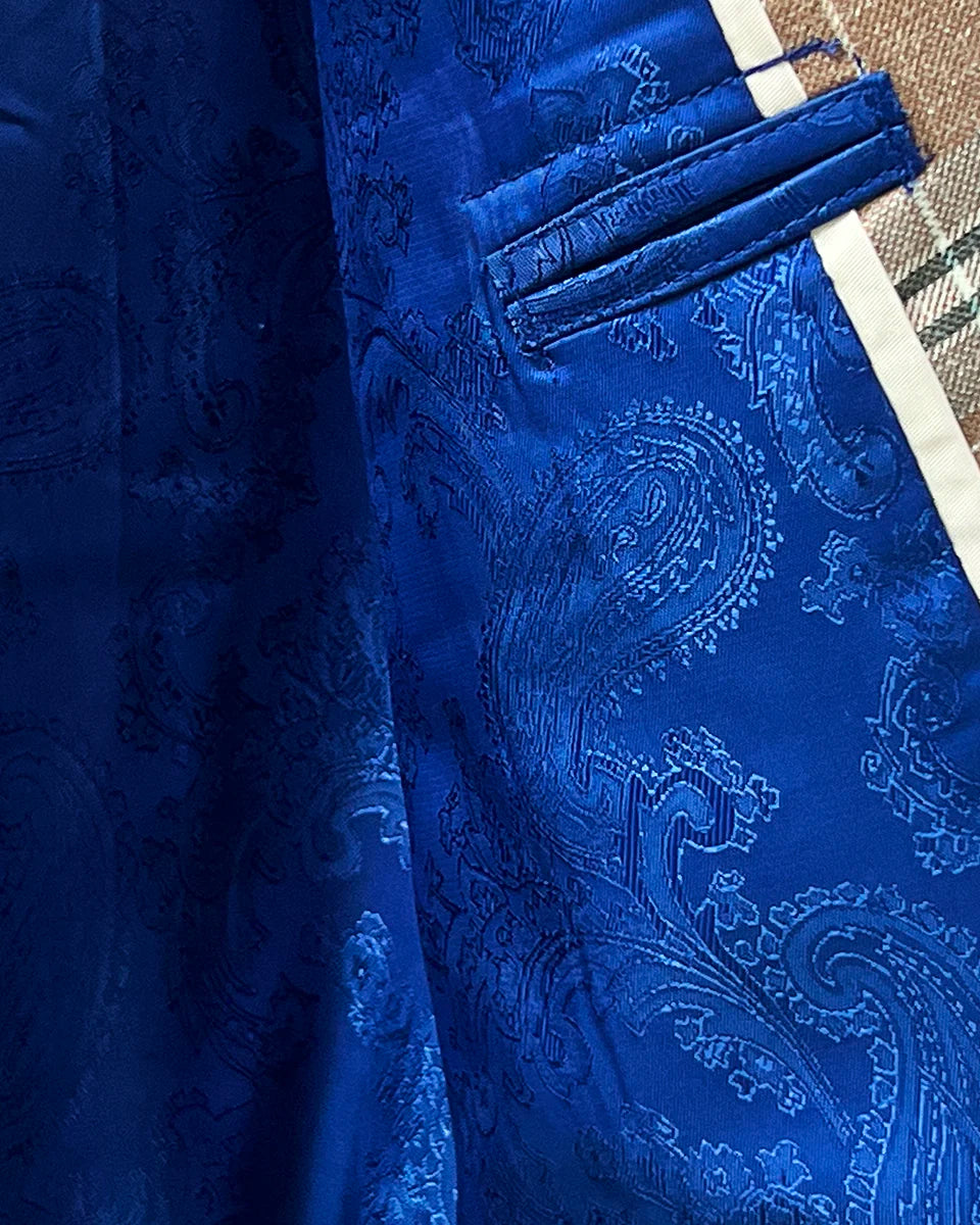 Flashy linings enhancing the interior of a brown beige men's sport coat with blanched almond and midnight blue windowpane pattern.