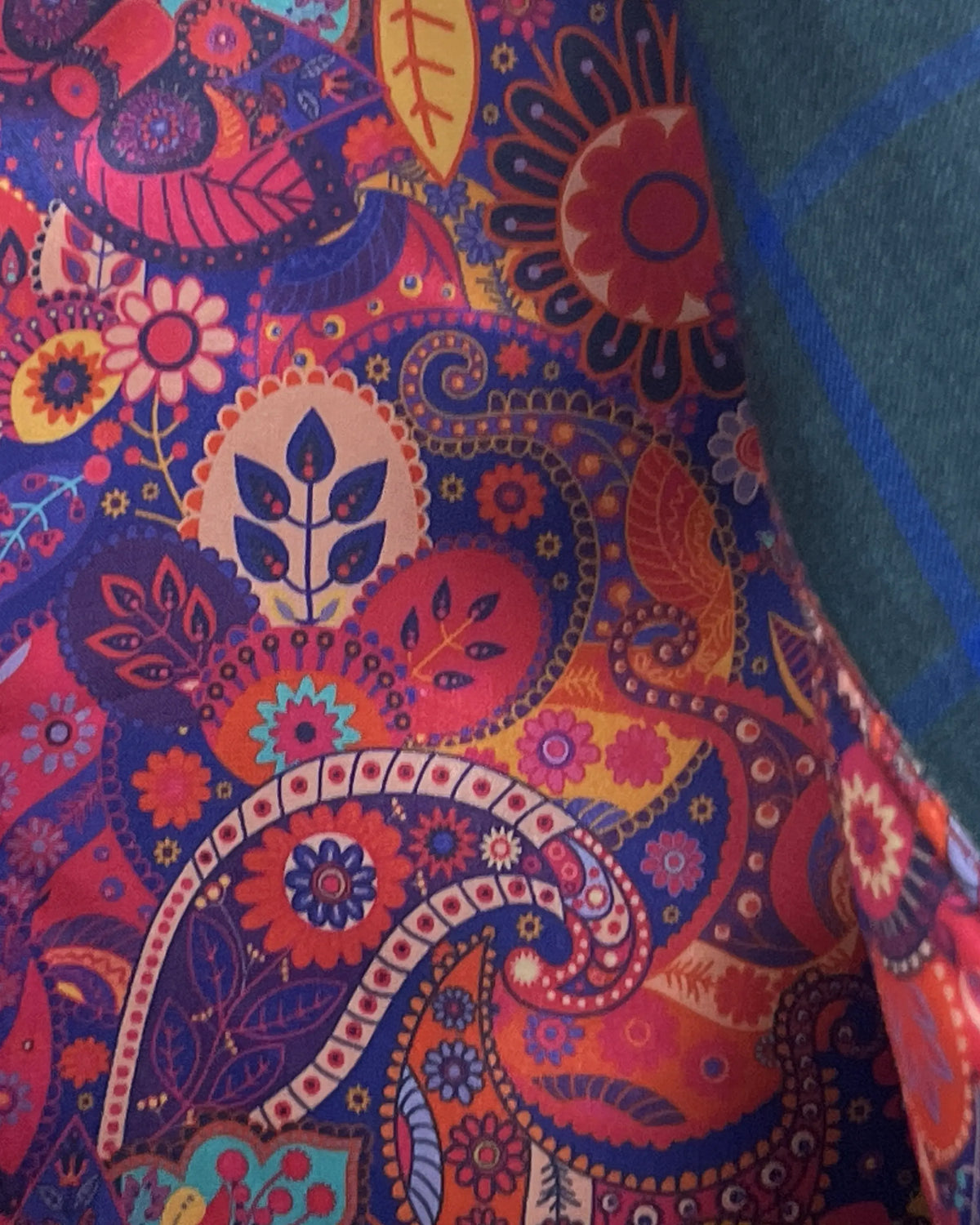 Interior lining detail of Deep Teal Green Windowpane men's sport coat showing the printed Bemberg silk lining design