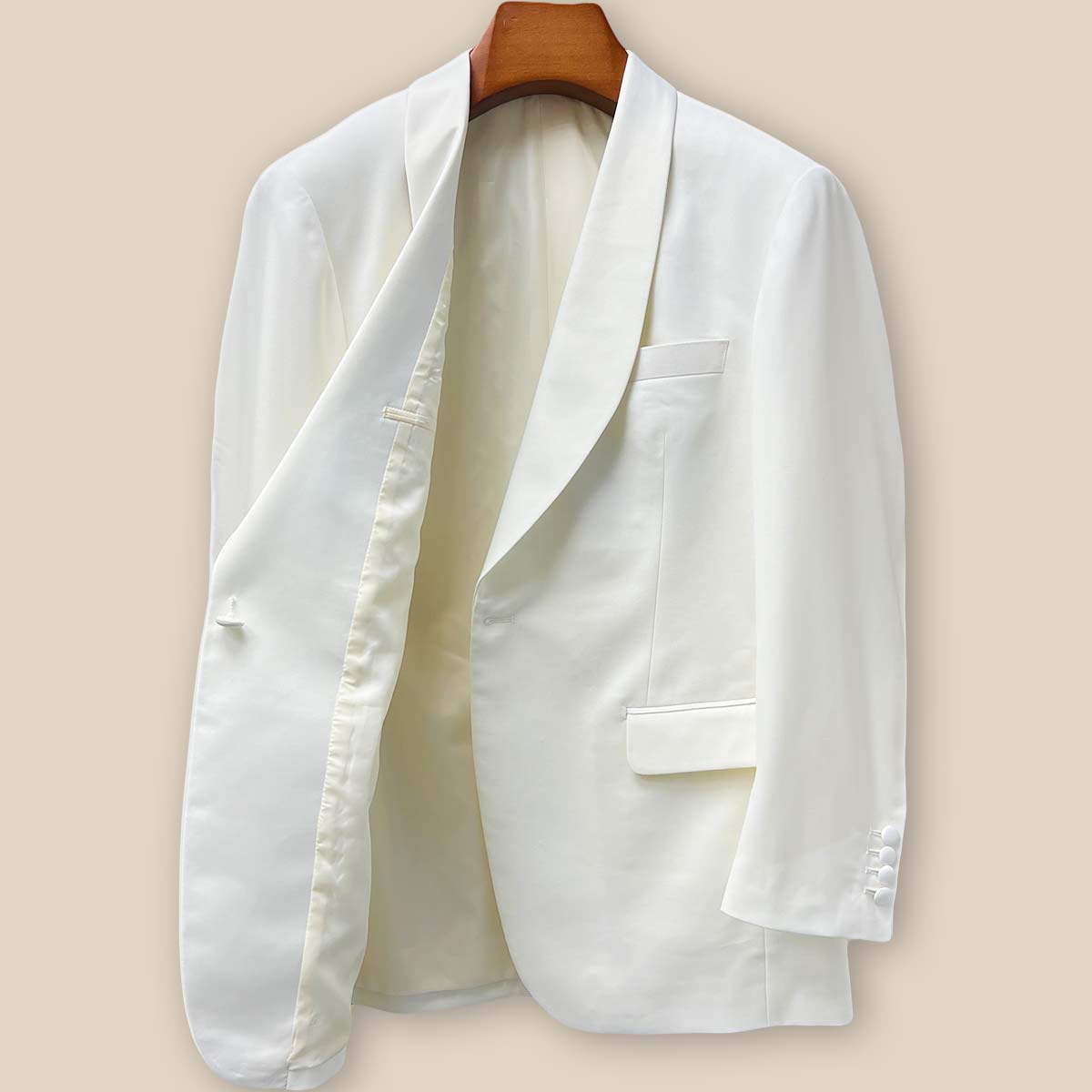 Interior right side view of the Westwood Hart dinner jacket showing the manufacturer's label and detailed tailoring of the inner pockets