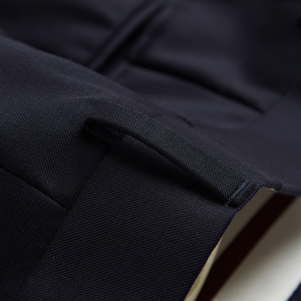 Online suit design: plain weave black men's trousers, front pocket and belt loop details