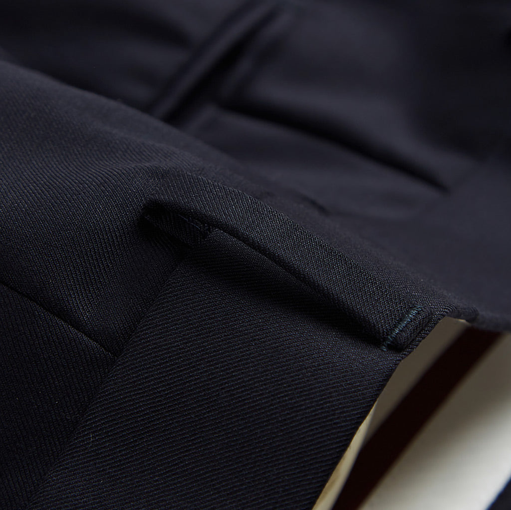 Online suit design: plain weave black men's trousers, front pocket and belt loop details